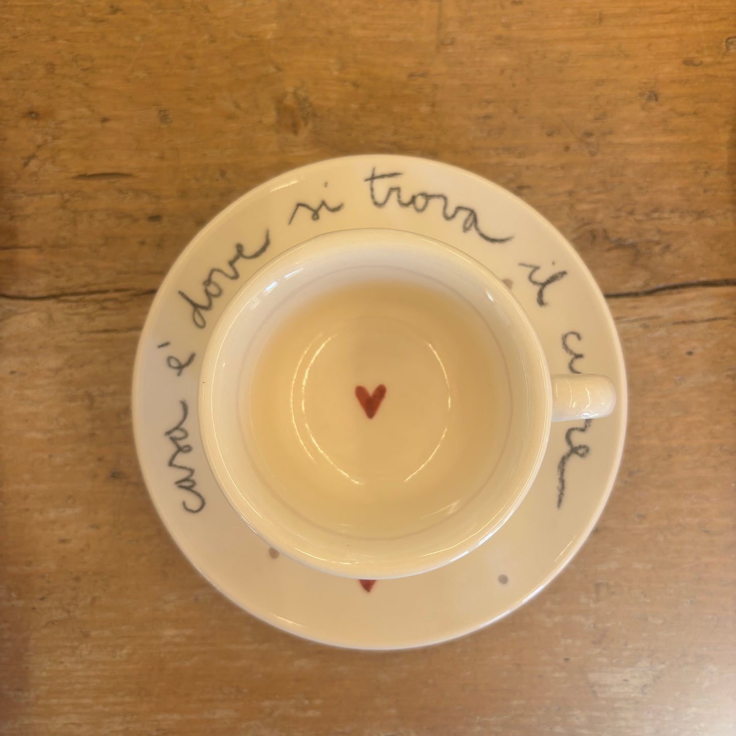 Tazzina cn piattino “casa é dove si trova il cuore”